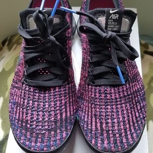 Nike Vapor Max Fly Knit Athletic Shoes